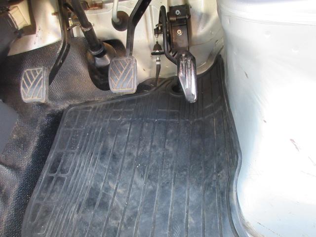 キャリイトラック ＫＣ　エアコン・パワステ　４ＷＤ　１ヶ月．１０００ｋｍ保証付き（28枚目）