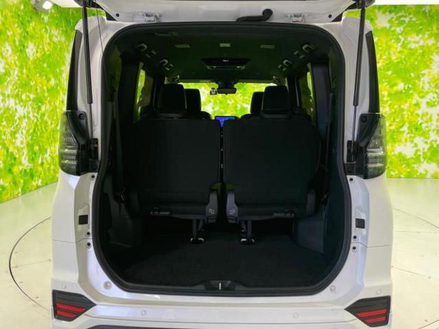 ヴォクシー ハイブリッドＳ－Ｚ　モデリスタエアロ／保証書／ディスプレイオーディオ＋ナビ１０インチ／フリップダウンモニター　純正　１２．８インチ／デジタルインナーミラー／トヨタセーフティセンス／両側電動スライドドア　全周囲カメラ（21枚目）