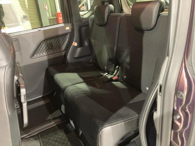 ＷＥＣＡＲＳでは各商談席に大型モニターをご用意しております！見やすい大画面でゆったりと全国の在庫をご覧いただけます！是非ご来店お待ちしております！