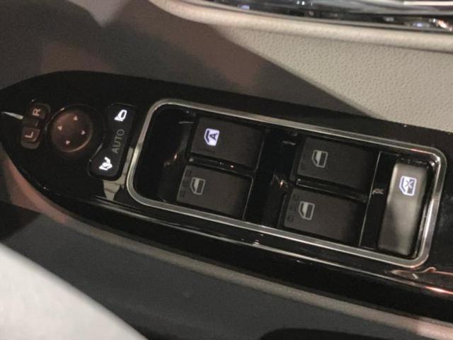 国産車から輸入車まで多様なお客様のニーズのお応えできるように、全国規模で豊富な在庫展開！車のことならＷＥＣＡＲＳへ！