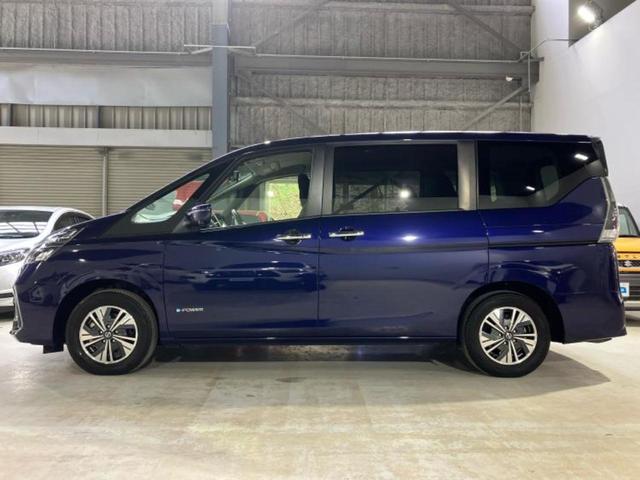 セレナ eパワーXV 新品タイヤ/保証書/純正 10インチ SDナビ/インテリジェントルームミラー/エマージェンシーブレーキ/両側電動スライドドア/アラウンドビューモニター/車線逸脱防止支援システム/プロパイロット ETC(2枚目)