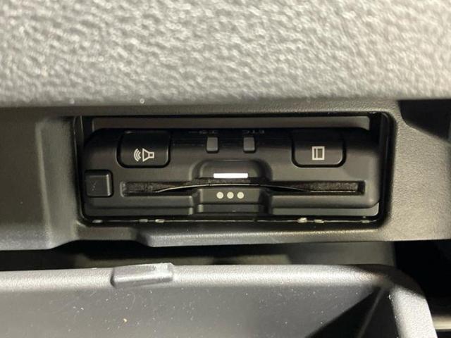 セレナ eパワーXV 新品タイヤ/保証書/純正 10インチ SDナビ/インテリジェントルームミラー/エマージェンシーブレーキ/両側電動スライドドア/アラウンドビューモニター/車線逸脱防止支援システム/プロパイロット ETC(18枚目)