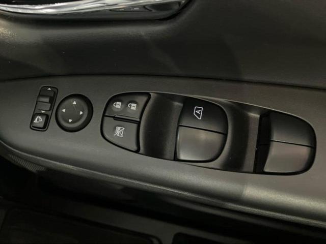 セレナ eパワーXV 新品タイヤ/保証書/純正 10インチ SDナビ/インテリジェントルームミラー/エマージェンシーブレーキ/両側電動スライドドア/アラウンドビューモニター/車線逸脱防止支援システム/プロパイロット ETC(32枚目)