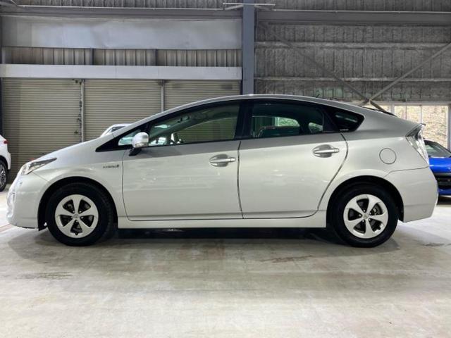 プリウス G 新品タイヤ/純正 SDナビ/シート ハーフレザー/パーキングアシスト バックガイド/ヘッドランプ HID/EBD付ABS/横滑り防止装置/クルーズコントロール/バックモニター バックカメラ 電動シート(2枚目)