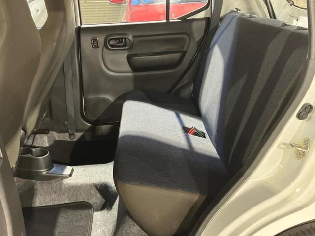 ＷＥＣＡＲＳでは各商談席に大型モニターをご用意しております！見やすい大画面でゆったりと全国の在庫をご覧いただけます！是非ご来店お待ちしております！