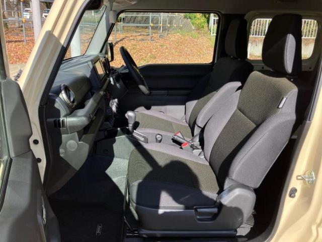 ジムニー ４ＷＤ　ＸＣ　純正　ＳＤナビ／衝突安全装置／シートヒーター　前席／車線逸脱防止支援システム／ヘッドランプ　ＬＥＤ／Ｂｌｕｅｔｏｏｔｈ接続／ＥＢＤ付ＡＢＳ／横滑り防止装置／アイドリングストップ　衝突被害軽減システム（6枚目）