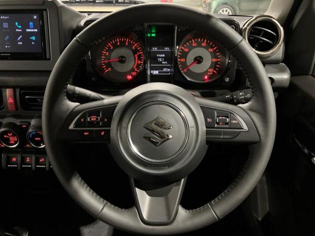ジムニー ４ＷＤ　ＸＣ　保証書／ディスプレイオーディオ／衝突安全装置／シートヒーター　前席／車線逸脱防止支援システム／ヘッドランプ　ＬＥＤ／ＡＢＳ／横滑り防止装置／アイドリングストップ／クルーズコントロール　ワンオーナー（11枚目）