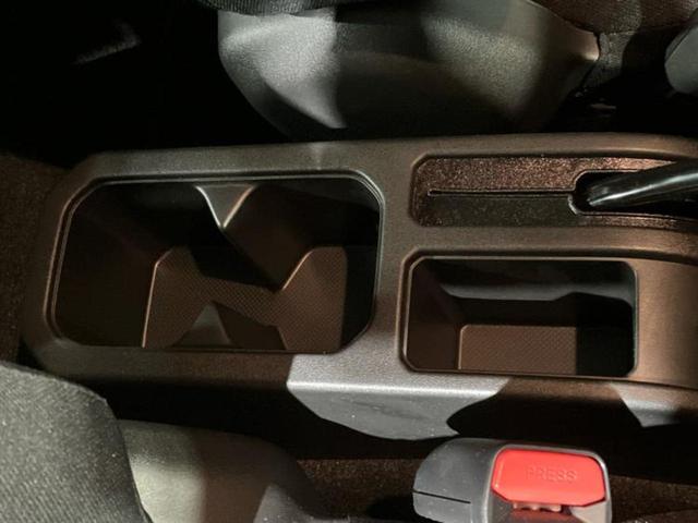 ジムニー ４ＷＤ　ＸＣ　保証書／ディスプレイオーディオ／衝突安全装置／シートヒーター　前席／車線逸脱防止支援システム／ヘッドランプ　ＬＥＤ／ＡＢＳ／横滑り防止装置／アイドリングストップ／クルーズコントロール　ワンオーナー（27枚目）