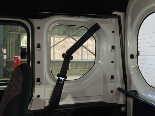 Ｎ－ＶＡＮ＋スタイル ファン・ホンダセンシング　新品タイヤ／保証書／社外　ＳＤナビ／衝突安全装置／車線逸脱防止支援システム／ヘッドランプ　ＬＥＤ／ＥＴＣ／ＥＢＤ付ＡＢＳ／横滑り防止装置／アイドリングストップ／ホンダセンシング／バックモニター（49枚目）