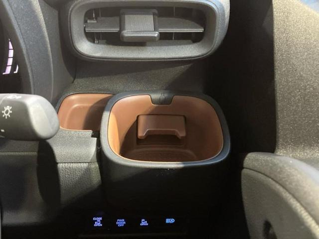 シエンタ ハイブリッドZ 保証書/ディスプレイオーディオ+ナビ10インチ/トヨタセーフティセンス/両側電動スライドドア/パノラミックビューモニター/車線逸脱防止支援システム/ヘッドランプ LED/USBジャック 全周囲カメラ(37枚目)