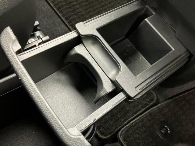 ヴォクシー Ｓ－Ｚ　保証書／ディスプレイオーディオ＋ナビ１０インチ／フリップダウンモニター　純正　１２．８インチ／デジタルインナーミラー／衝突安全装置／両側電動スライドドア／シートヒーター　衝突被害軽減システム　ＥＴＣ（39枚目）
