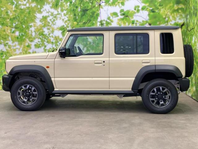 ジムニーノマド ４ＷＤ　ＦＣ　シートヒーター／車線逸脱防止支援システム／ヘッドランプ　ＬＥＤ／ＥＢＤ付ＡＢＳ／横滑り防止装置／アイドリングストップ／クルーズコントロール／エアバッグ　運転席／エアバッグ　助手席　登録／届出済未使用車（2枚目）