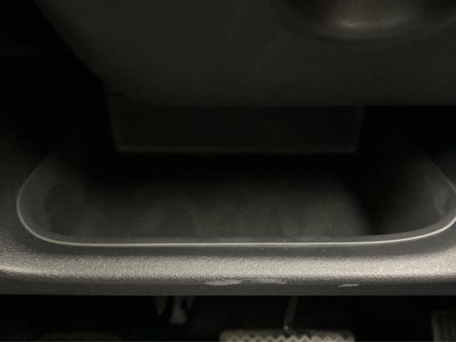 N-BOXカスタム ヒョウジュン 保証書/純正 8インチ ナビ/ホンダセンシング/電動スライドドア/シートヒーター/車線逸脱防止支援システム/ヘッドランプ LED/EBD付ABS/横滑り防止装置/アイドリングストップ レーンアシスト(36枚目)