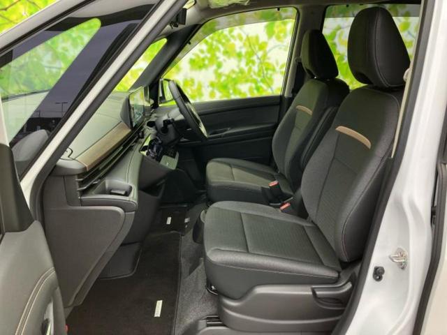 セレナ eパワーハイウェイスターV 保証書/純正 12.3インチ メモリーナビ/インテリジェントルームミラー/エマージェンシーブレーキ/両側電動スライドドア/アラウンドビューモニター/車線逸脱防止支援システム/プロパイロット 禁煙車(7枚目)