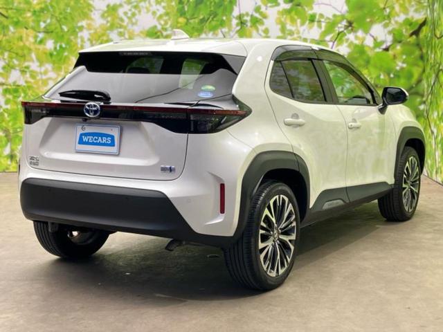 ヤリスクロス ハイブリッドＺ　保証書／ディスプレイオーディオ＋ナビ８インチ／衝突安全装置／シートヒーター／パノラミックビューモニター／車線逸脱防止支援システム／シート　ハーフレザー／ヘッドランプ　ＬＥＤ／ＵＳＢジャック　ＥＴＣ（3枚目）