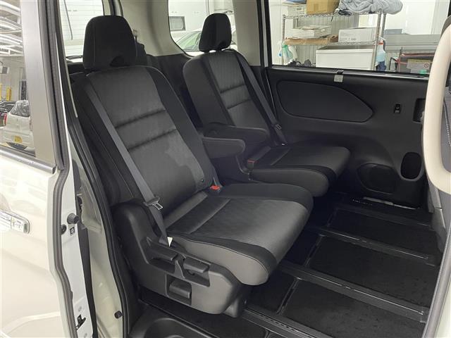 セレナ e-パワー ハイウェイスターV(23枚目)