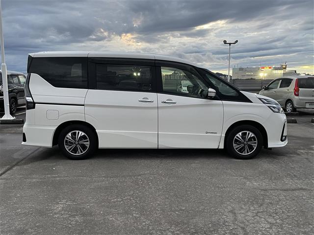 セレナ e-パワー ハイウェイスターV(32枚目)