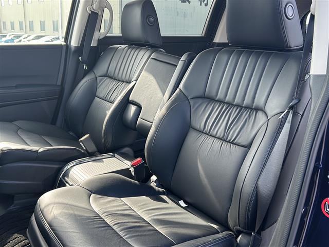 オデッセイハイブリッド ハイブリッド ワンオーナー/本革レザーシート/純正メモリナビ/BSM/360°モニター/レーダークルーズコントロール/シートヒーター/パワーバックドア/ETC2.0(32枚目)