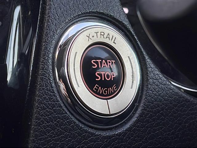 エクストレイル ２０Ｘ　エマージェンシーブレーキパッケージ　純正８型メモリナビ／フルセグＴＶ／フリップダウンモニター／バックカメラ／前方向ドライブレコーダー／前席シートヒーター／ＬＥＤヘッドライト／オートライト／コーナーセンサー／純正１７インチアルミホイール（12枚目）