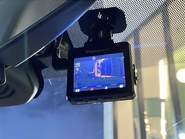 エクストレイル ２０Ｘ　エマージェンシーブレーキパッケージ　純正８型メモリナビ／フルセグＴＶ／フリップダウンモニター／バックカメラ／前方向ドライブレコーダー／前席シートヒーター／ＬＥＤヘッドライト／オートライト／コーナーセンサー／純正１７インチアルミホイール（13枚目）