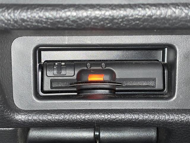 エクストレイル ２０Ｘ　エマージェンシーブレーキパッケージ　純正８型メモリナビ／フルセグＴＶ／フリップダウンモニター／バックカメラ／前方向ドライブレコーダー／前席シートヒーター／ＬＥＤヘッドライト／オートライト／コーナーセンサー／純正１７インチアルミホイール（15枚目）