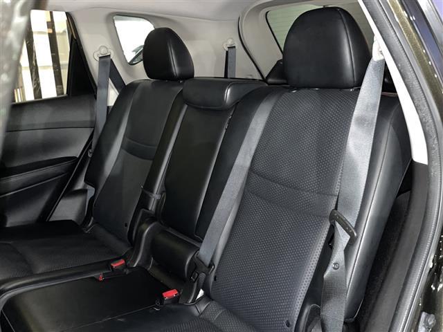 エクストレイル ２０Ｘ　エマージェンシーブレーキパッケージ　純正８型メモリナビ／フルセグＴＶ／フリップダウンモニター／バックカメラ／前方向ドライブレコーダー／前席シートヒーター／ＬＥＤヘッドライト／オートライト／コーナーセンサー／純正１７インチアルミホイール（25枚目）