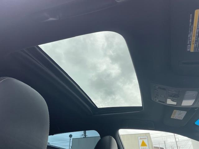 GS GS300h Fスポーツ ムーンルーフ/3眼LED/BSM/HUD/パワートランクリッド/セーフティシステムプラス/純正ナビ/フルセグ/CD/DVD/SD/BT/ETC2.0/レザー/シートベンチレーション/スペアキー(2枚目)