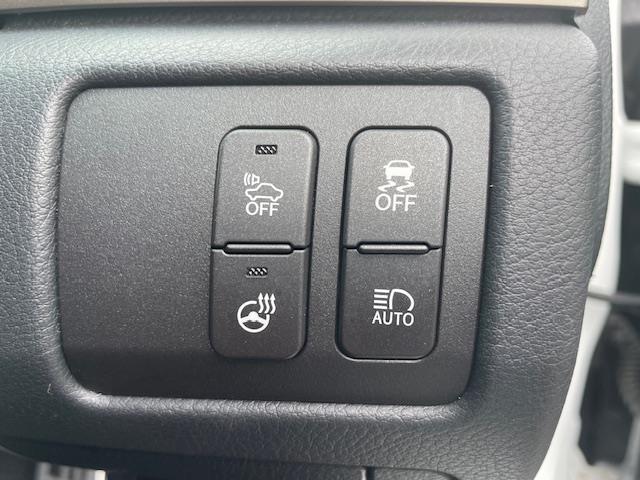 GS GS300h Fスポーツ ムーンルーフ/3眼LED/BSM/HUD/パワートランクリッド/セーフティシステムプラス/純正ナビ/フルセグ/CD/DVD/SD/BT/ETC2.0/レザー/シートベンチレーション/スペアキー(17枚目)