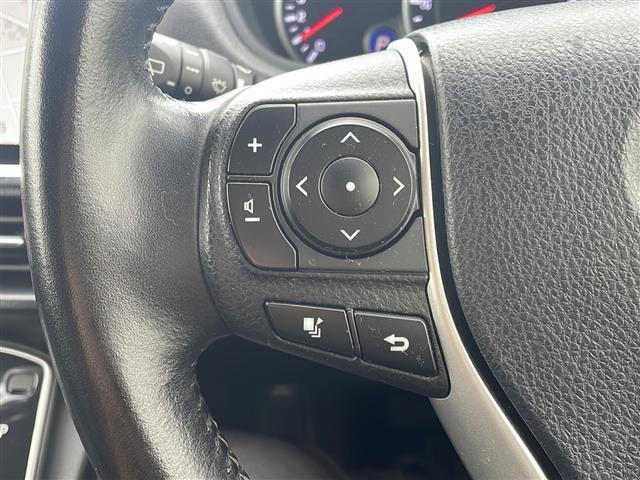 ヴォクシー ＺＳ　煌　ＡＬＰＩＮＥ１０型メモリナビ／フルセグＴＶ／バックカメラ／前後ドライブレコーダー／両側パワースライドドア／ビルトインＥＴＣ／純正１６インチアルミホイール／純正ＬＥＤヘッドライト（7枚目）