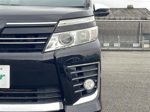 ヴォクシー ＺＳ　煌　ＡＬＰＩＮＥ１０型メモリナビ／フルセグＴＶ／バックカメラ／前後ドライブレコーダー／両側パワースライドドア／ビルトインＥＴＣ／純正１６インチアルミホイール／純正ＬＥＤヘッドライト（30枚目）