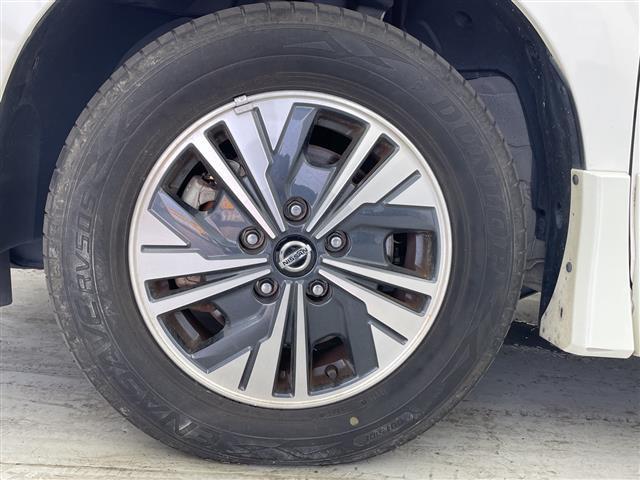 セレナ ｅ－パワー　ハイウェイスターＶ　純正９型ナビ　フルセグＴＶ　ＣＤ　ＤＶＤ　アラウンドビューモニター　純正フリップダウンモニター　両側電動スライドドア　ＬＥＤ　オートライト　純正１５インチアルミ　ブラインドスポットモニター　ＥＴＣ（18枚目）