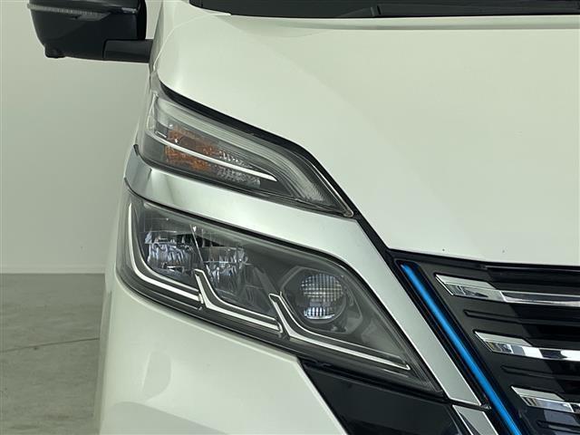 セレナ ｅ－パワー　ハイウェイスターＶ　純正９型ナビ　フルセグＴＶ　ＣＤ　ＤＶＤ　アラウンドビューモニター　純正フリップダウンモニター　両側電動スライドドア　ＬＥＤ　オートライト　純正１５インチアルミ　ブラインドスポットモニター　ＥＴＣ（25枚目）