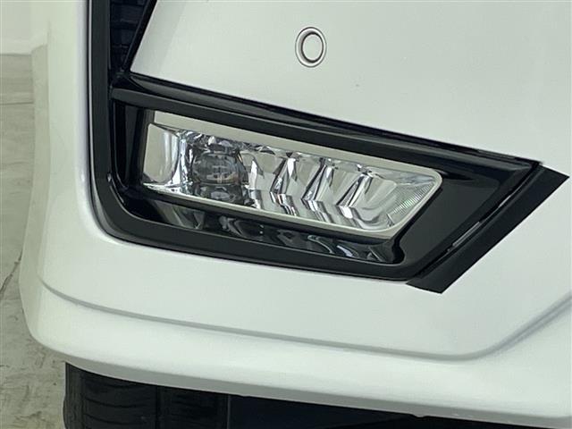 セレナ ｅ－パワー　ハイウェイスターＶ　純正９型ナビ　フルセグＴＶ　ＣＤ　ＤＶＤ　アラウンドビューモニター　純正フリップダウンモニター　両側電動スライドドア　ＬＥＤ　オートライト　純正１５インチアルミ　ブラインドスポットモニター　ＥＴＣ（26枚目）