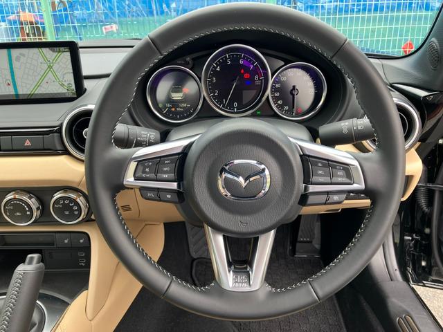 ロードスター Ｓレザーパッケージ　Ｖセレクション　ボーズサウンドシステム（ＡＵＤＩＯＰＩＬＯＴ２）＋９スピーカー　ベージュソフトトップ　ボディー同色ドアミラー　アシンメトリックＬＳＤ　　リヤスタビライザー　トンネルブレースバー（39枚目）