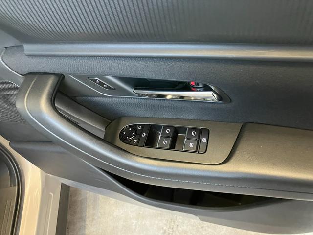 CX-60 XD Sパッケージ 12.3インチセンターディスプレイ ハンズフリー機能付パワーリフトゲート サイドカーゴネット(28枚目)