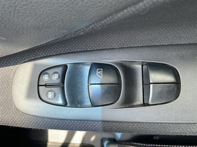 セレナ ハイウェイスター S-ハイブリッド 純正SDナビ MM514D-L Bluetooth バックカメラ ETC レーン逸脱警報装置 Wエアバック プッシュスタート 両側パワースライドドア 純正アルミホイール(16インチ)(28枚目)