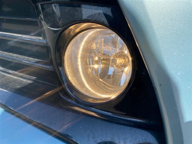 プリウス S ◇社外ナビ・フルセグTV(SD/CD/DVD/Bluetooth)・バックカメラ◇車両接近緊急装置◇ステアリングスイッチ◇ECOモード◇POWERモード◇EVモード◇ビルトインETC◇純正フロアマット(37枚目)