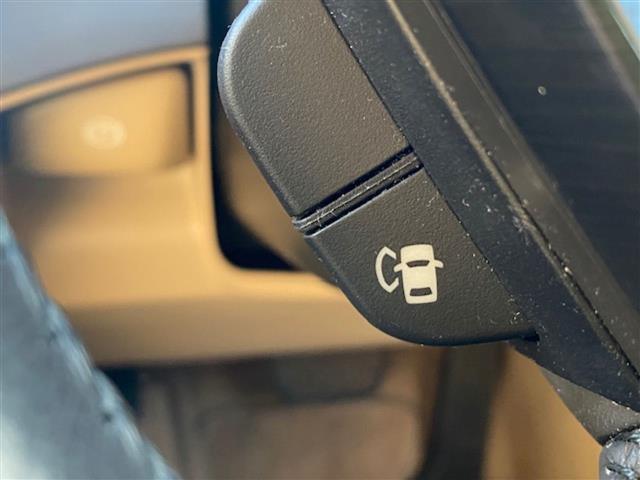 クラウン ロイヤルサルーン ナビパッケージ ☆純正HDDナビ(AM/FM/CD)☆コーナーセンサー☆クルーズコントロール☆バックカメラ☆オートライト☆ビルトインETC☆ドアバイザー☆電格ミラー☆純正マット☆プッシュスタート(13枚目)