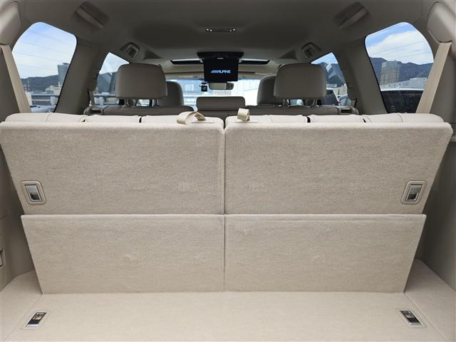 ランドクルーザープラド TX Lパッケージ マットブラックエディション 禁煙車 バックカメラ ドラレコ レーダークルコン 衝突被害軽減 車線逸脱防止支援 PKSB LEDオートライト 純正ナビTV ビルトインETC2.0 後席用モニター 革シート 前席Pシート/ヒーター(14枚目)