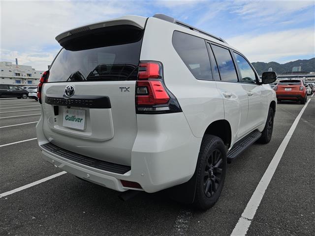 ランドクルーザープラド TX Lパッケージ マットブラックエディション 禁煙車 バックカメラ ドラレコ レーダークルコン 衝突被害軽減 車線逸脱防止支援 PKSB LEDオートライト 純正ナビTV ビルトインETC2.0 後席用モニター 革シート 前席Pシート/ヒーター(33枚目)