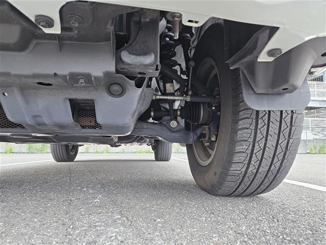 ランドクルーザープラド TX Lパッケージ マットブラックエディション 禁煙車 バックカメラ ドラレコ レーダークルコン 衝突被害軽減 車線逸脱防止支援 PKSB LEDオートライト 純正ナビTV ビルトインETC2.0 後席用モニター 革シート 前席Pシート/ヒーター(38枚目)