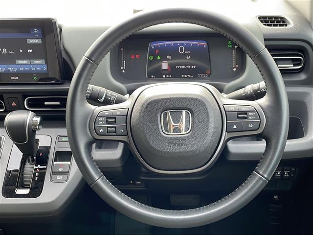 フリード クロスター　純正８型ナビ／衝突軽減装置／レーダークルーズコントロール／ブラインドスポットモニター／クリアランスソナー／電動パーキングブレーキ／ブレーキホールド／前席シートヒーター／オートハイビーム（7枚目）