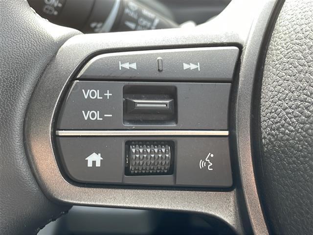 フリード クロスター　純正８型ナビ／衝突軽減装置／レーダークルーズコントロール／ブラインドスポットモニター／クリアランスソナー／電動パーキングブレーキ／ブレーキホールド／前席シートヒーター／オートハイビーム（10枚目）