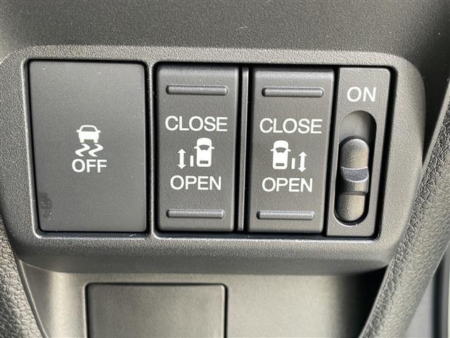 フリード クロスター　純正８型ナビ／衝突軽減装置／レーダークルーズコントロール／ブラインドスポットモニター／クリアランスソナー／電動パーキングブレーキ／ブレーキホールド／前席シートヒーター／オートハイビーム（14枚目）