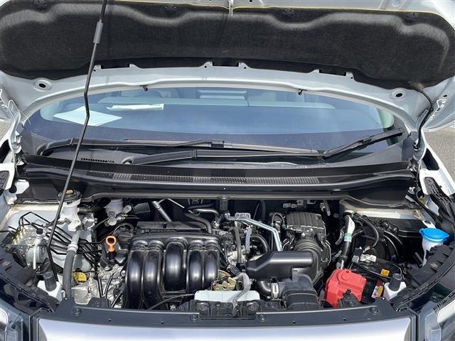 フリード クロスター　純正８型ナビ／衝突軽減装置／レーダークルーズコントロール／ブラインドスポットモニター／クリアランスソナー／電動パーキングブレーキ／ブレーキホールド／前席シートヒーター／オートハイビーム（32枚目）