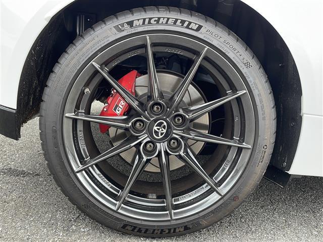 GRヤリス RZ ハイパフォーマンス ◇純正ナビ(AM/FM/BT)・フルセグTV◇衝突軽減システム◇パーキングアシスト◇横滑り防止◇追従付きクルーズコントロール◇ステアリングヒーター◇ステアリングスイッチ◇オートライト◇ドライブレコーダ(41枚目)