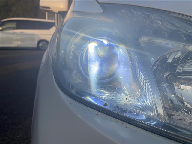 プリウス Ｓ　◇ディスプレイオーディオ◇ヘッドライトレベライザー◇ステアリングスイッチ◇サーキュレーター◇純正マット◇ビルトインＥＴＣ◇ＥＣＯモード◇ＰＯＷＥＲモード◇ＥＶモード◇ＬＥＤヘッドライト（35枚目）