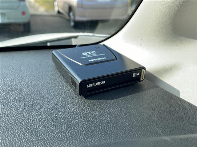 デイズルークス ライダー　◇社外ナビ（ＡＭ／ＦＭ／ＢＴ／ＤＶＤ）・ワンセグＴＶ◇バックモニター◇アラウンドビューモニター◇アイドリングストップ◇ステアリングスイッチ◇デジタルインナーミラー◇両側パワースライドドア（12枚目）