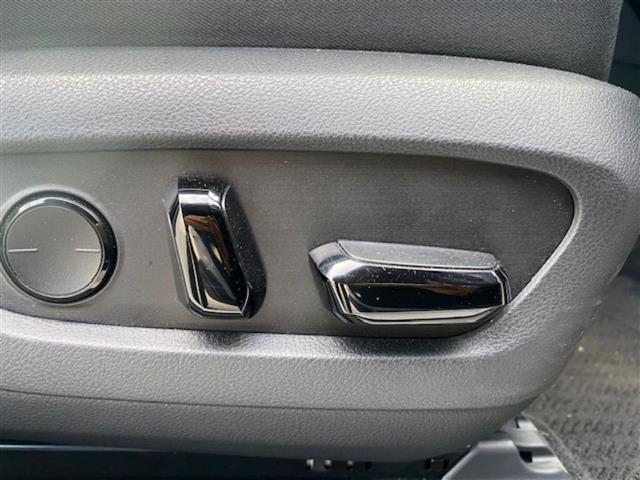 RX RX350 Fスポーツ ◇純正ナビ(AM/FM/BT)・フルセグTV◇プロアクティブドライビングアシスト◇レーンアシスト◇リアカメラディクション◇安心公社アシスト◇パーキングアシスト◇前席パワーシート◇ステアリングスイッチ(22枚目)