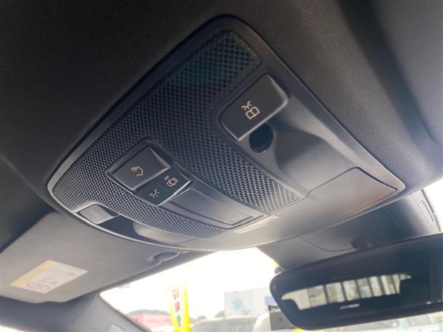 CLAクラス シューティングブレーク CLA180 シューティングブレーク スポーツ ◇純正ナビ(FM/BT/CD)・フルセグTV◇バックモニター◇クルーズコントロール◇ブラインドスポットモニター◇ステアリングスイッチ◇パドルシフト◇運転席パワーシート◇電動リアゲート(4枚目)